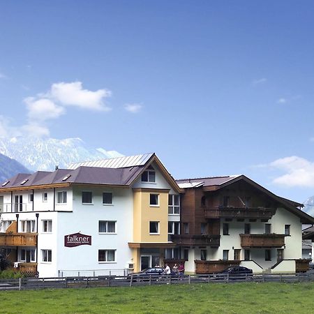 Falkner Appartement Resort Langenfeld Bagian luar foto