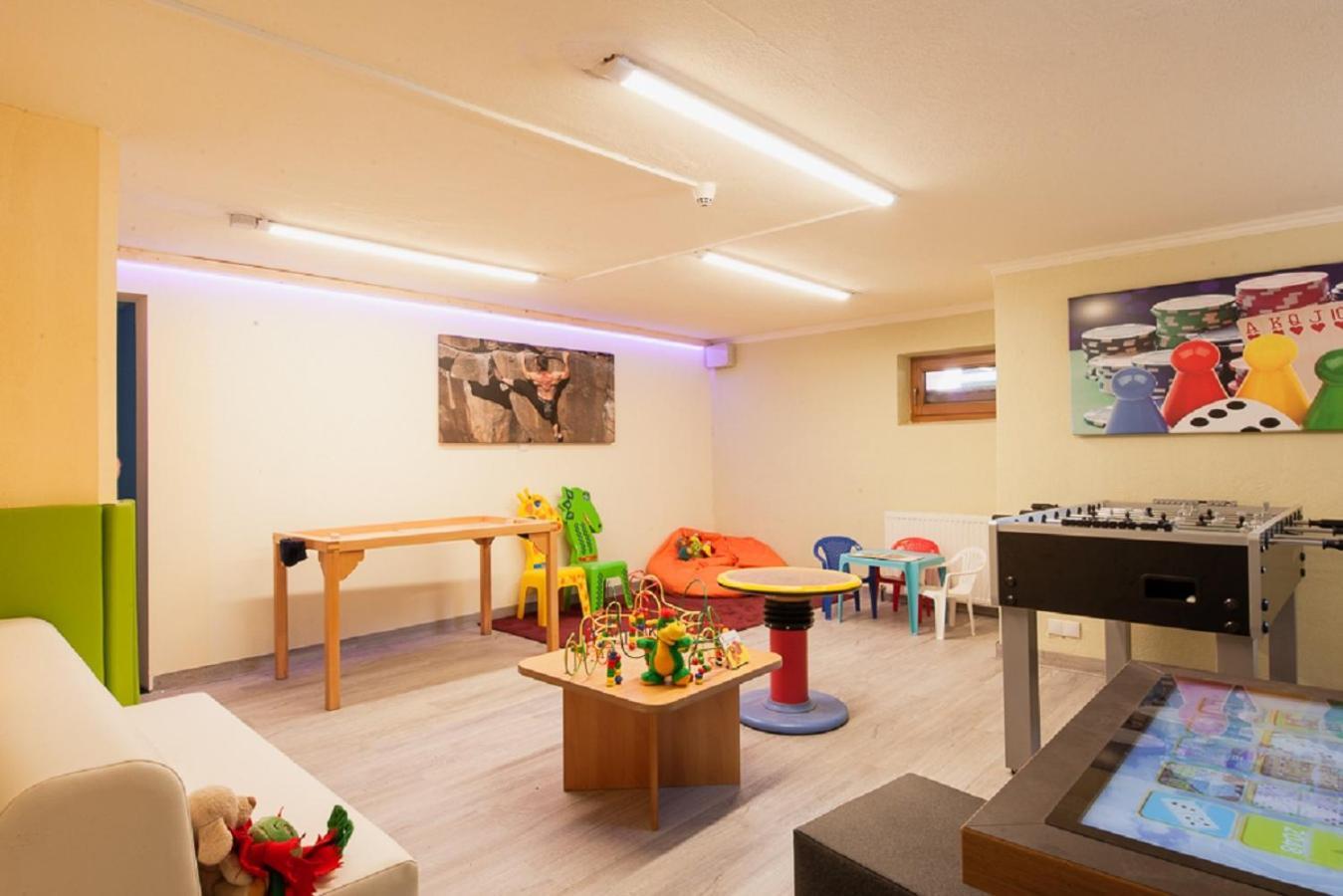 Falkner Appartement Resort Langenfeld Bagian luar foto