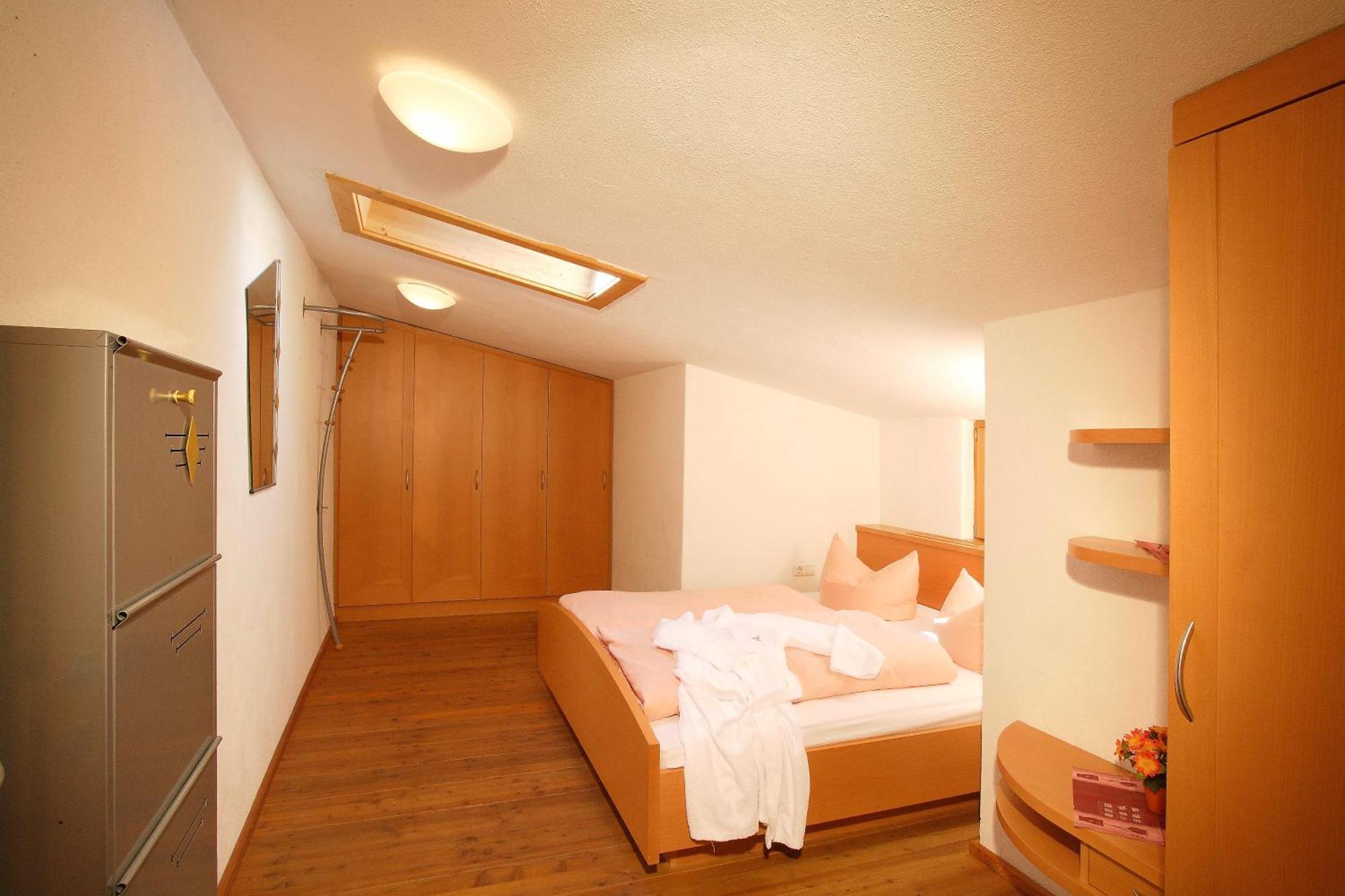 Falkner Appartement Resort Langenfeld Bagian luar foto